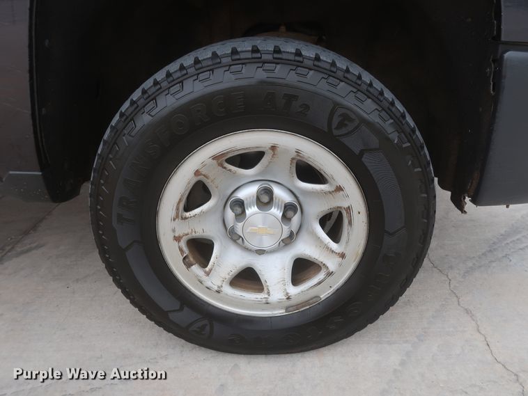 image for item HW9015 2016 Chevrolet Silverado 1500  Double Cab pickup truck