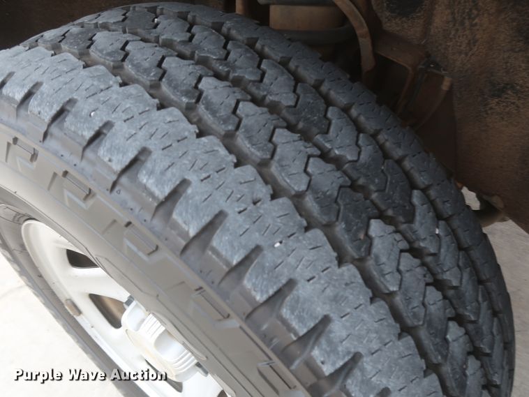 image for item HW9015 2016 Chevrolet Silverado 1500  Double Cab pickup truck