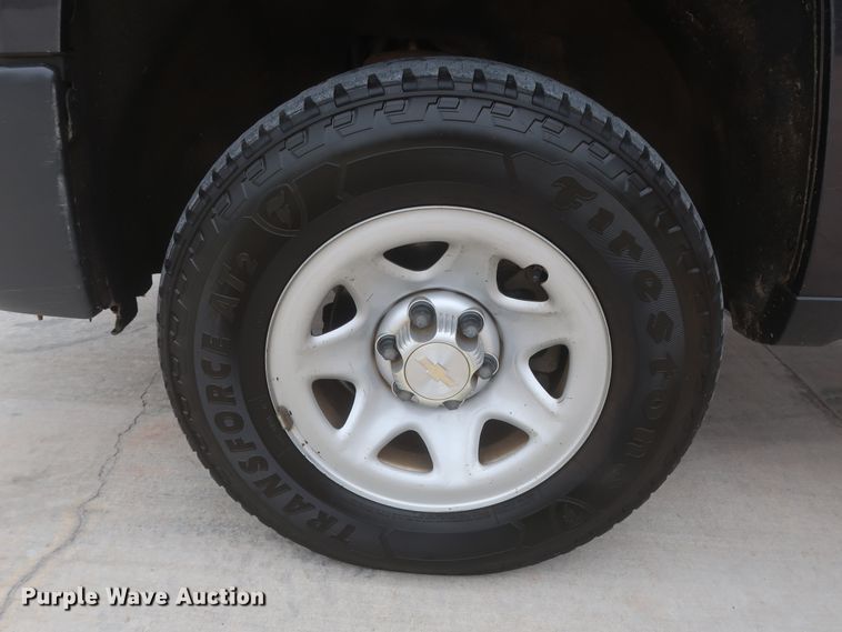 image for item HW9015 2016 Chevrolet Silverado 1500  Double Cab pickup truck