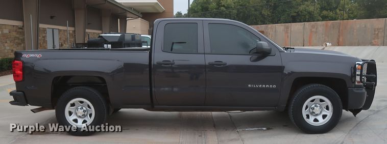 image for item HW9016 2016 Chevrolet Silverado 1500  Double Cab pickup truck