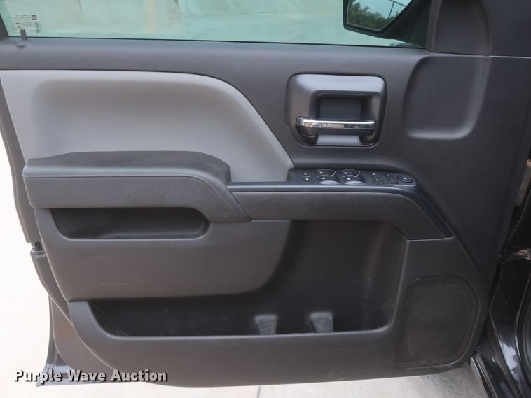 image for item HW9016 2016 Chevrolet Silverado 1500  Double Cab pickup truck