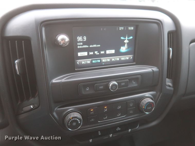 image for item HW9016 2016 Chevrolet Silverado 1500  Double Cab pickup truck