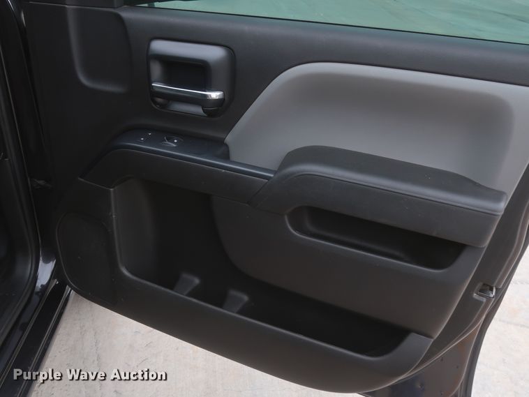 image for item HW9016 2016 Chevrolet Silverado 1500  Double Cab pickup truck