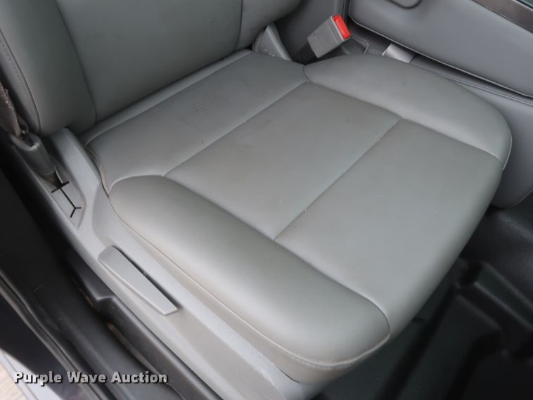 image for item HW9016 2016 Chevrolet Silverado 1500  Double Cab pickup truck