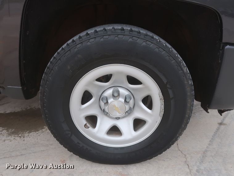 image for item HW9016 2016 Chevrolet Silverado 1500  Double Cab pickup truck