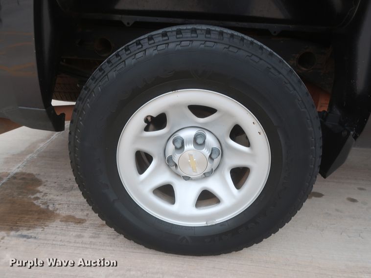 image for item HW9016 2016 Chevrolet Silverado 1500  Double Cab pickup truck