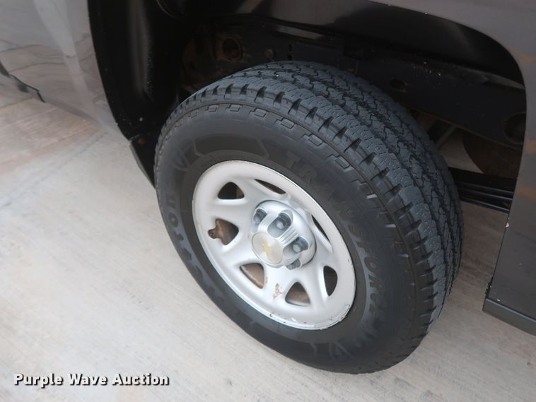 image for item HW9016 2016 Chevrolet Silverado 1500  Double Cab pickup truck