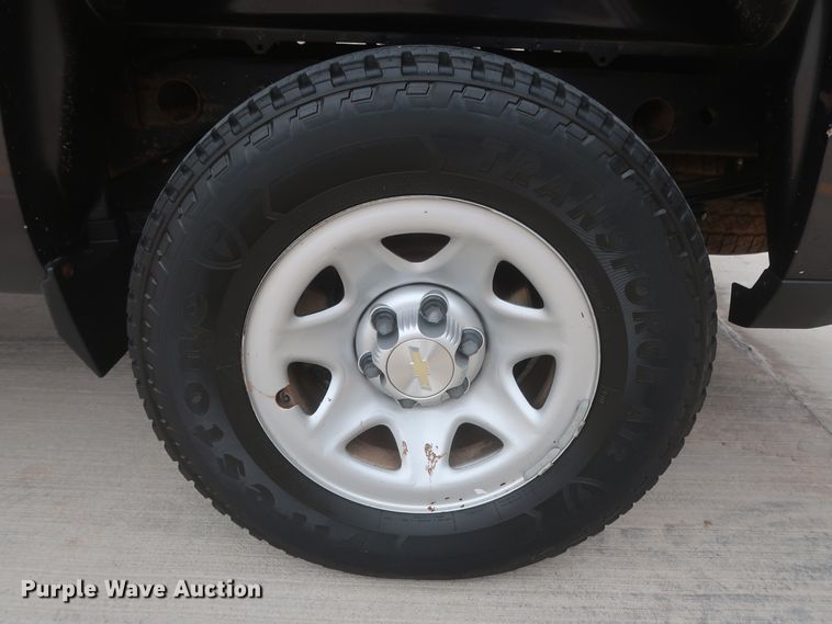 image for item HW9016 2016 Chevrolet Silverado 1500  Double Cab pickup truck