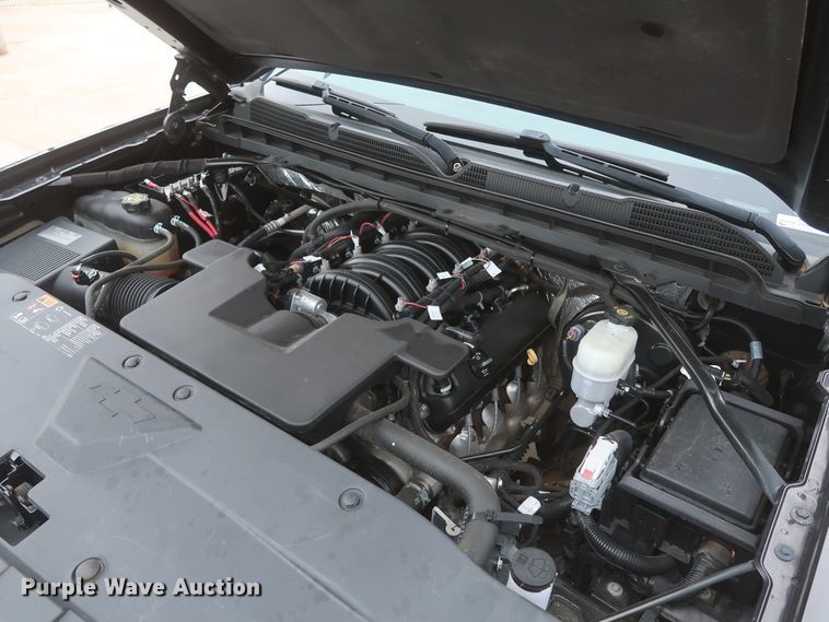 image for item HW9017 2016 Chevrolet Silverado 1500  Crew Cab pickup truck