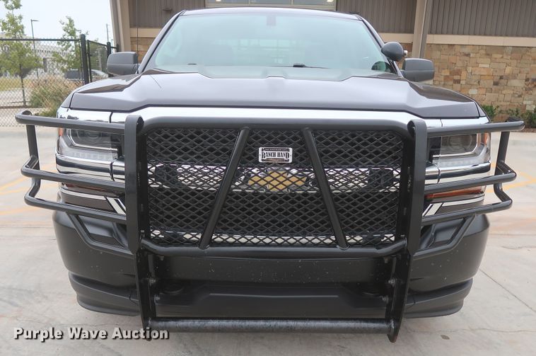 image for item HW9017 2016 Chevrolet Silverado 1500  Crew Cab pickup truck