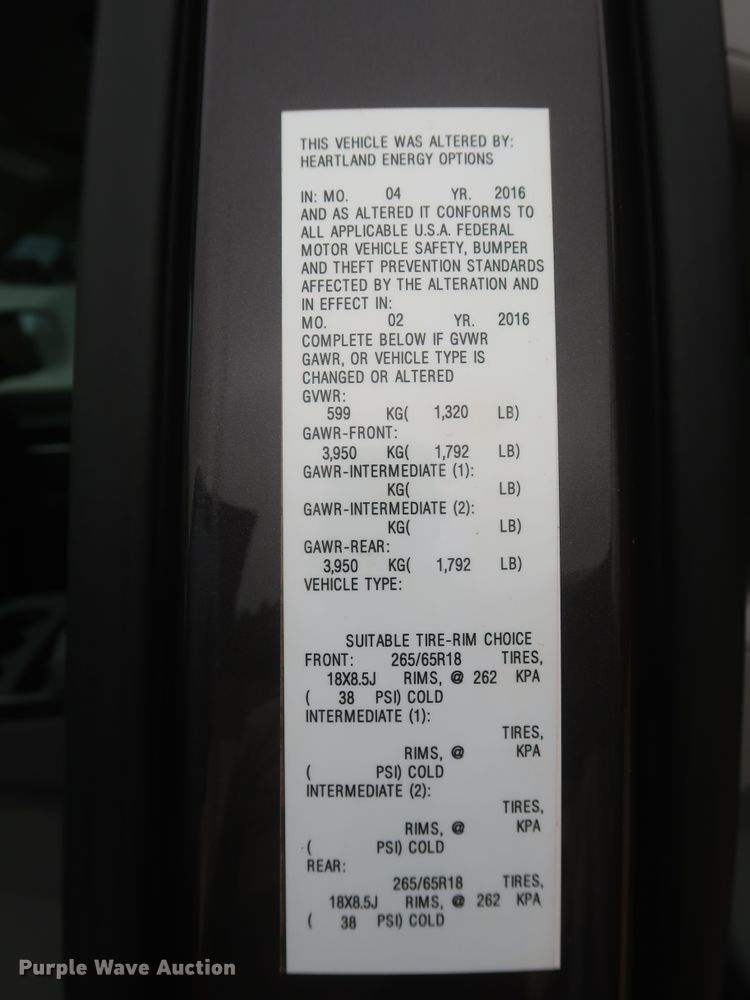 image for item HW9017 2016 Chevrolet Silverado 1500  Crew Cab pickup truck