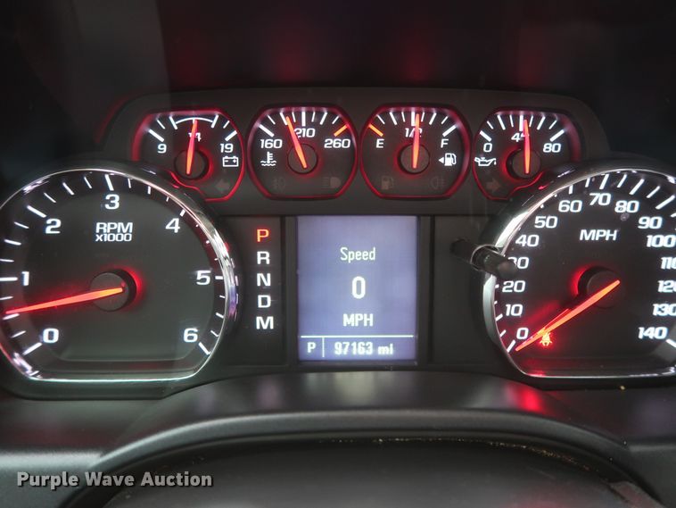 image for item HW9018 2016 Chevrolet Silverado 1500  Double Cab pickup truck