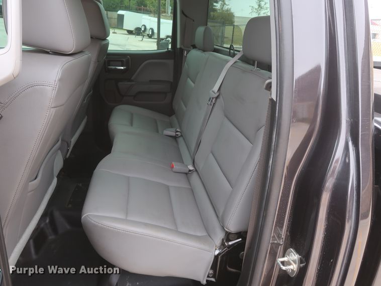 image for item HW9018 2016 Chevrolet Silverado 1500  Double Cab pickup truck