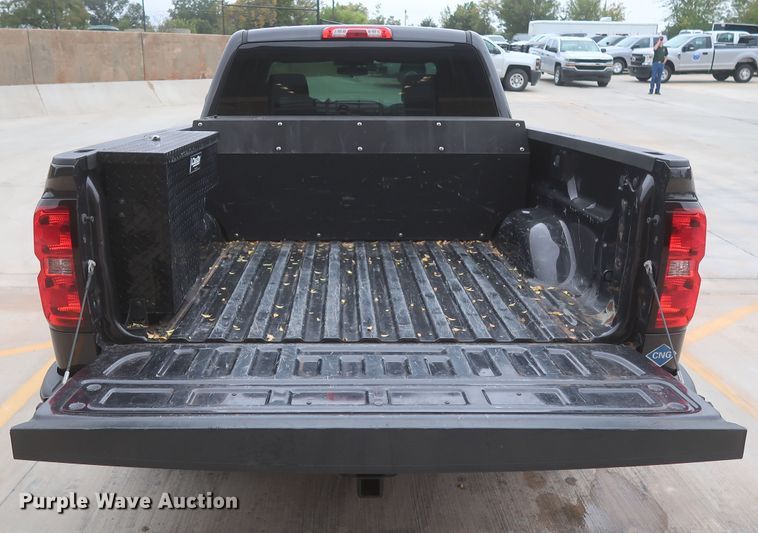 image for item HW9018 2016 Chevrolet Silverado 1500  Double Cab pickup truck