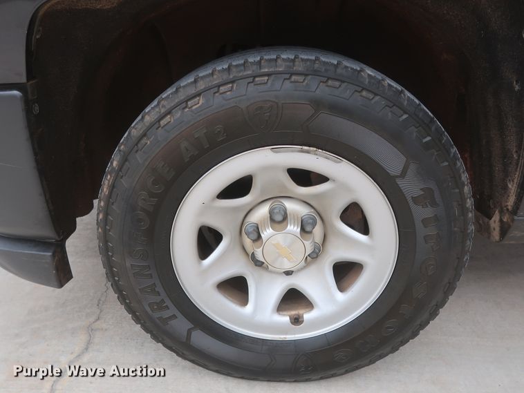 image for item HW9018 2016 Chevrolet Silverado 1500  Double Cab pickup truck