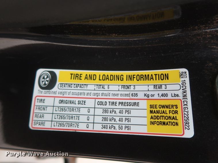 image for item HW9018 2016 Chevrolet Silverado 1500  Double Cab pickup truck