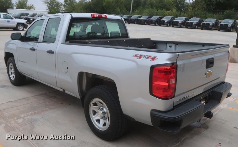 image for item HW9019 2016 Chevrolet Silverado 1500  Double Cab pickup truck