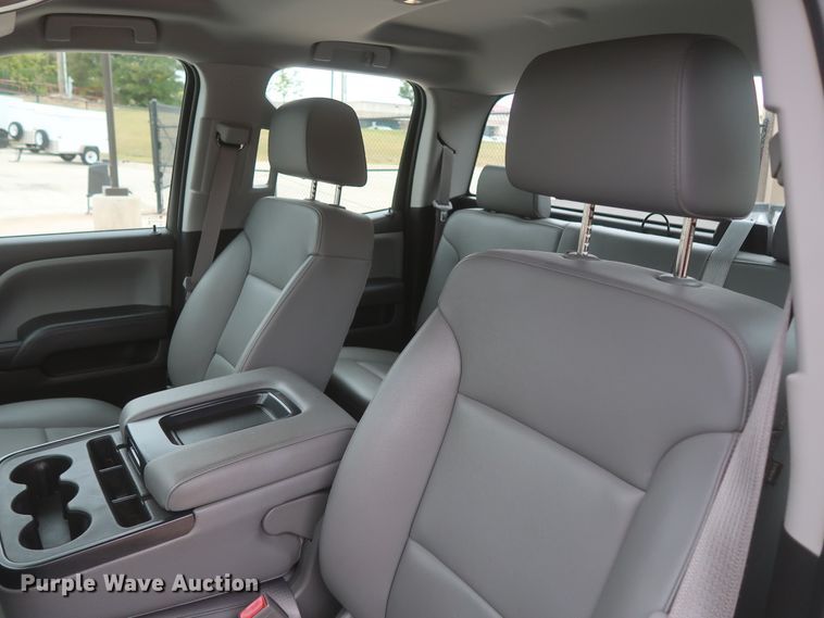 image for item HW9019 2016 Chevrolet Silverado 1500  Double Cab pickup truck