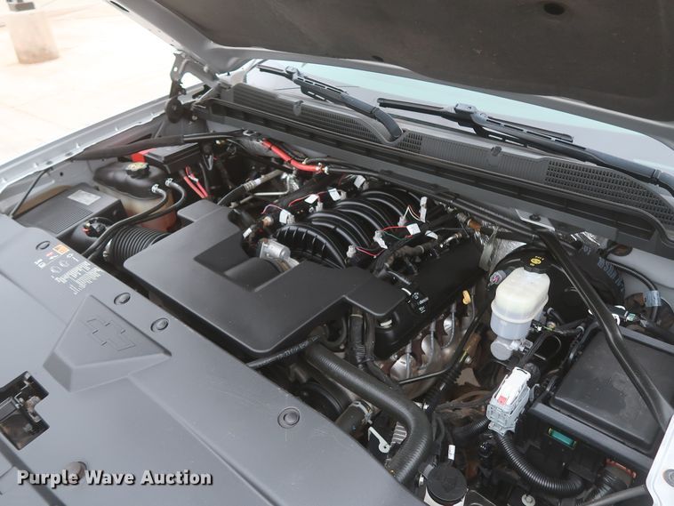 image for item HW9019 2016 Chevrolet Silverado 1500  Double Cab pickup truck