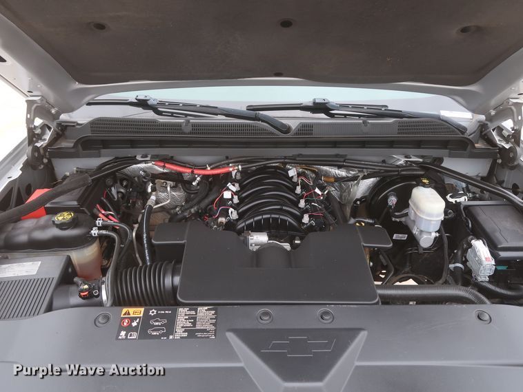 image for item HW9019 2016 Chevrolet Silverado 1500  Double Cab pickup truck