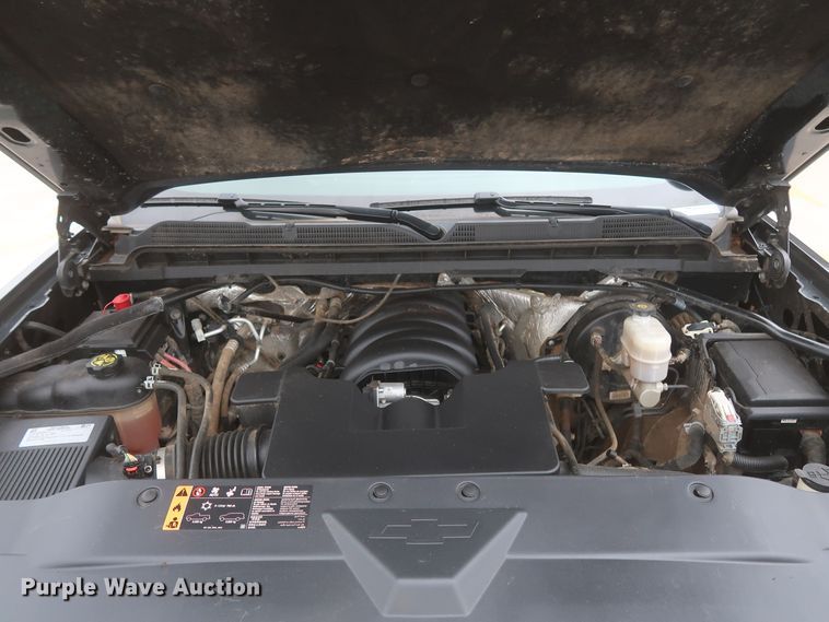 image for item HW9020 2017 Chevrolet Silverado 1500  Double Cab pickup truck