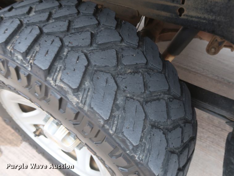 image for item HW9020 2017 Chevrolet Silverado 1500  Double Cab pickup truck