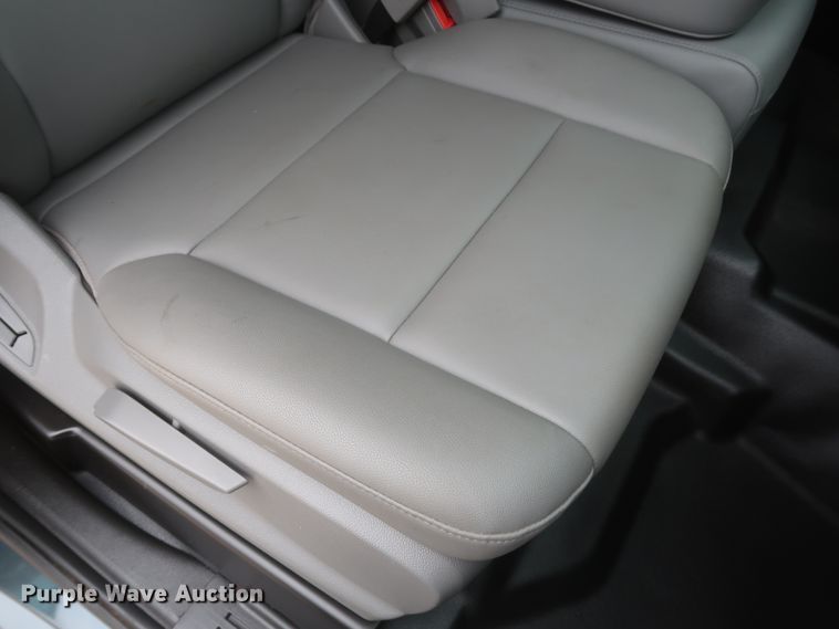 image for item HW9021 2018 Chevrolet Silverado 1500  Double Cab pickup truck