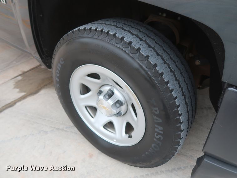 image for item HW9021 2018 Chevrolet Silverado 1500  Double Cab pickup truck