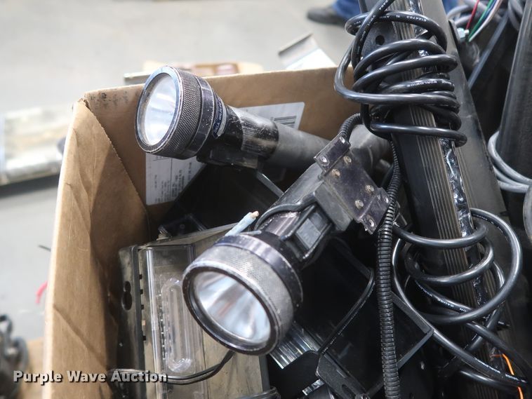 image for item HW9026 Automotive accessories