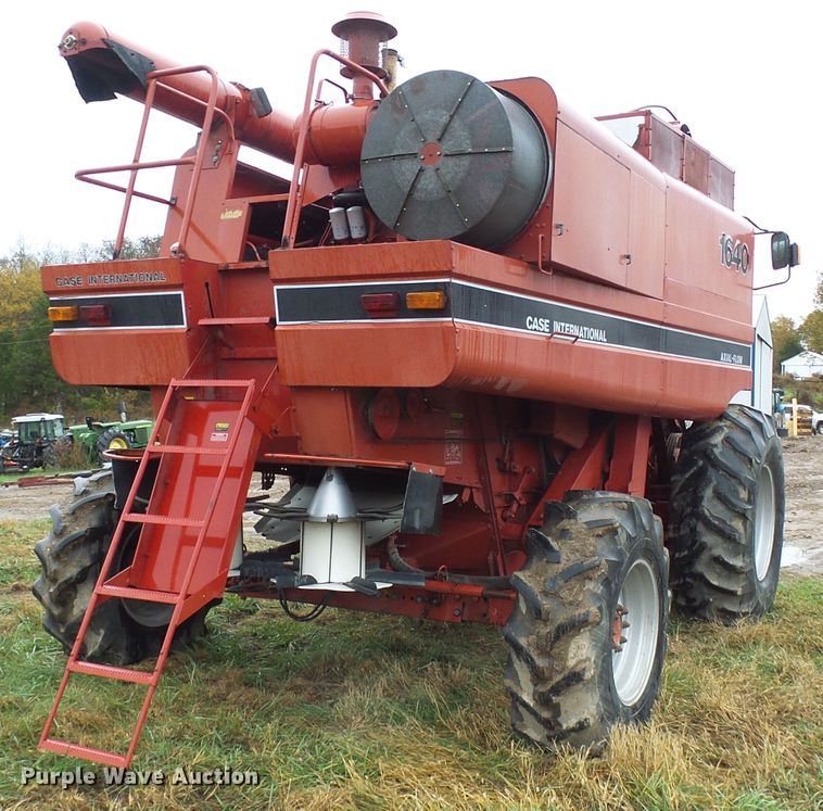 image for item DC2902 1988 Case IH 1640  Axial-Flow RWA combine