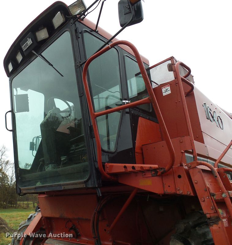 image for item DC2902 1988 Case IH 1640  Axial-Flow RWA combine