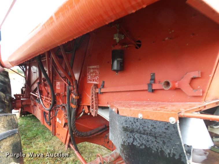 image for item DC2902 1988 Case IH 1640  Axial-Flow RWA combine