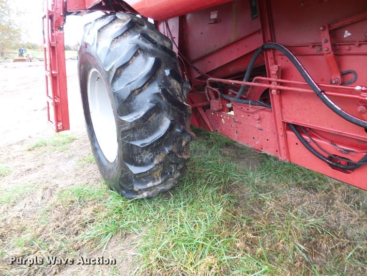 image for item DC2902 1988 Case IH 1640  Axial-Flow RWA combine