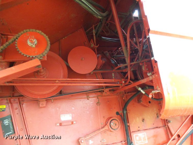 image for item DC2902 1988 Case IH 1640  Axial-Flow RWA combine