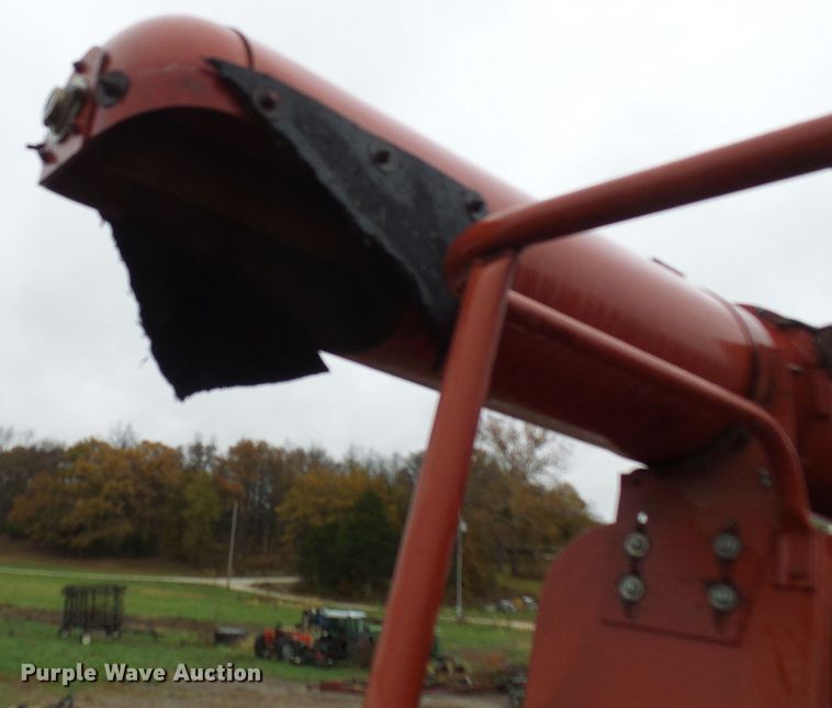 image for item DC2902 1988 Case IH 1640  Axial-Flow RWA combine