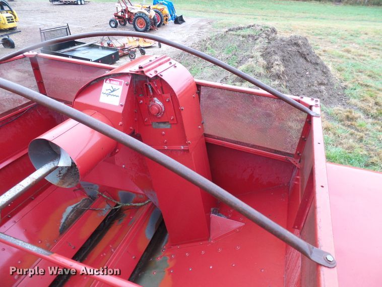 image for item DC2902 1988 Case IH 1640  Axial-Flow RWA combine
