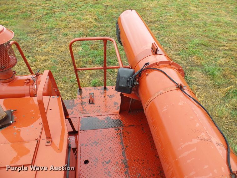 image for item DC2902 1988 Case IH 1640  Axial-Flow RWA combine