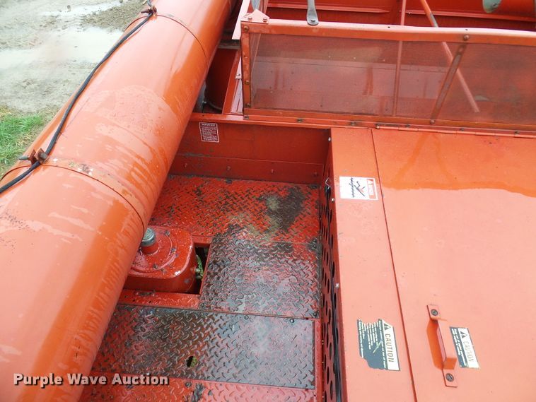 image for item DC2902 1988 Case IH 1640  Axial-Flow RWA combine