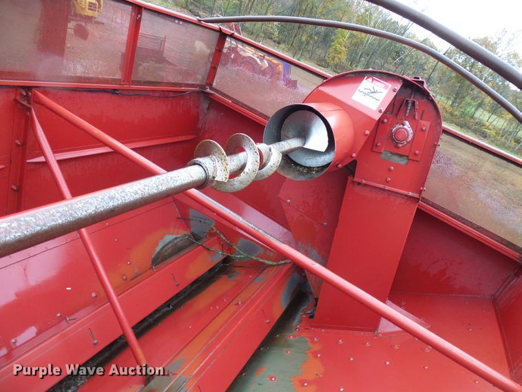 image for item DC2902 1988 Case IH 1640  Axial-Flow RWA combine