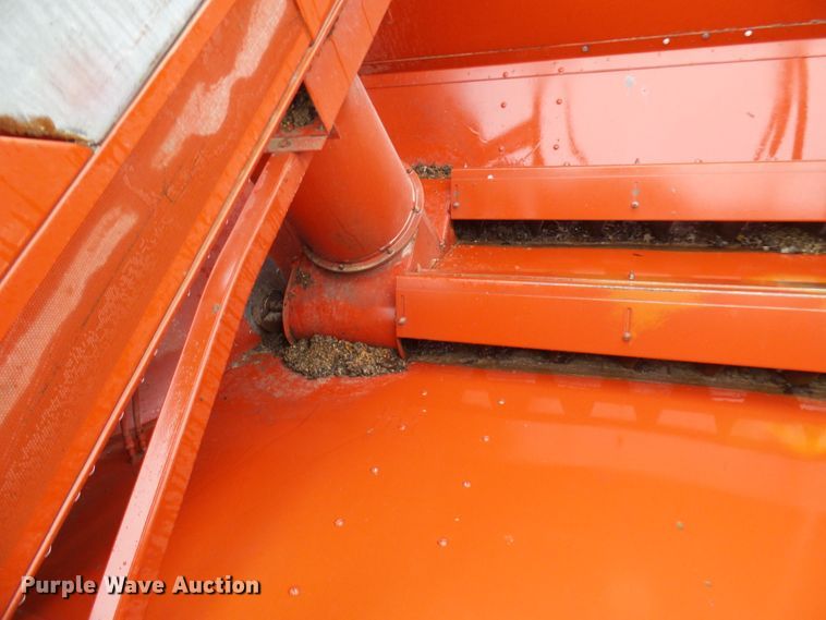 image for item DC2902 1988 Case IH 1640  Axial-Flow RWA combine