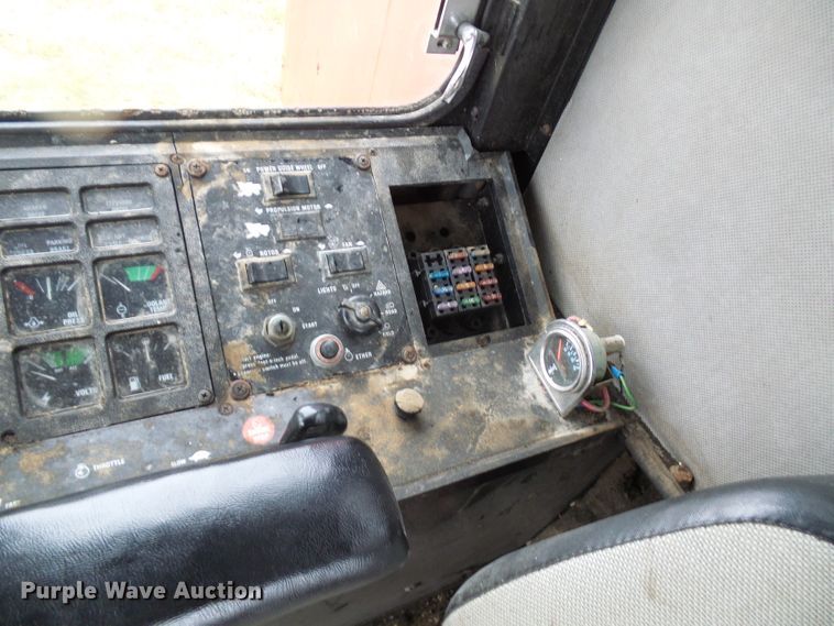 image for item DC2902 1988 Case IH 1640  Axial-Flow RWA combine