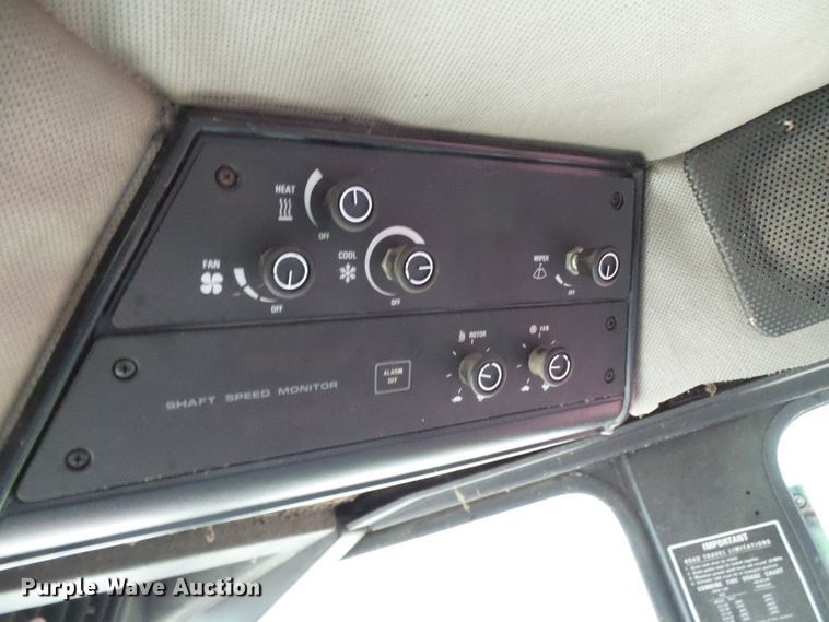 image for item DC2902 1988 Case IH 1640  Axial-Flow RWA combine