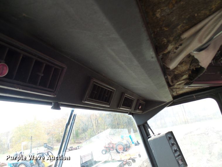 image for item DC2902 1988 Case IH 1640  Axial-Flow RWA combine