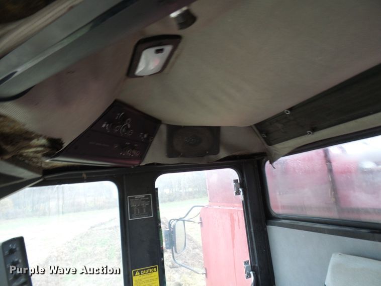 image for item DC2902 1988 Case IH 1640  Axial-Flow RWA combine