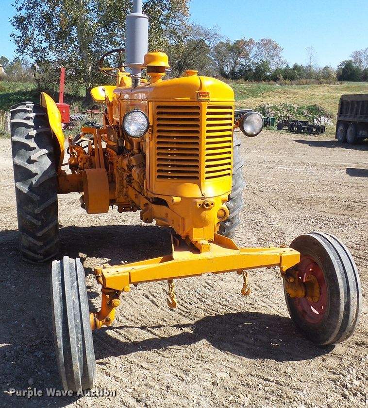 image for item DC2918 1954 Minneapolis Moline UB  tractor