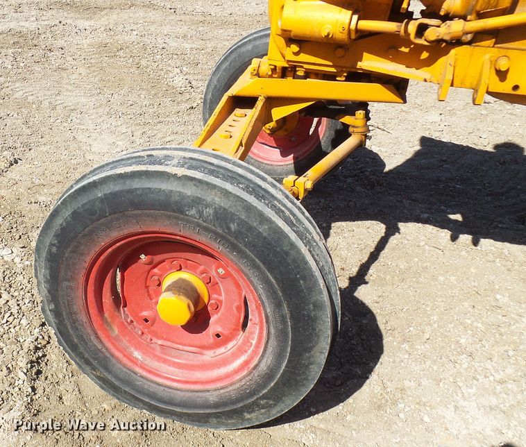 image for item DC2918 1954 Minneapolis Moline UB  tractor