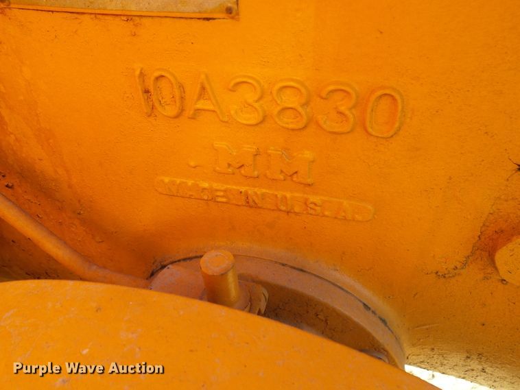 image for item DC2918 1954 Minneapolis Moline UB  tractor