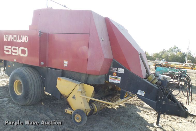 image for item DC2933 1998 New Holland 590  large square baler