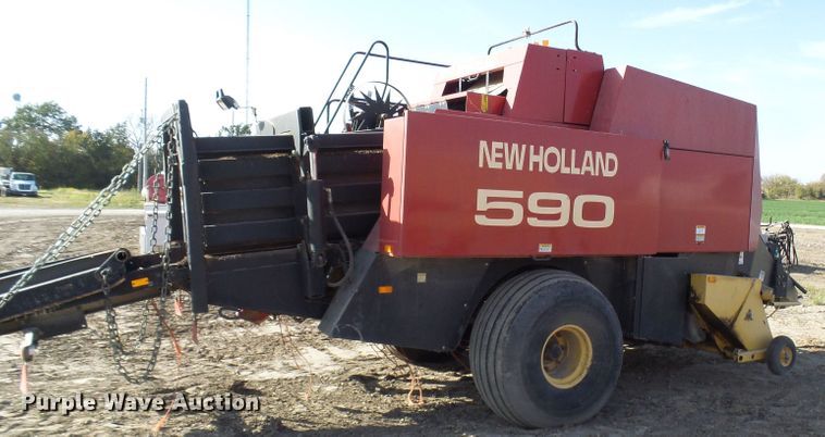 image for item DC2933 1998 New Holland 590  large square baler