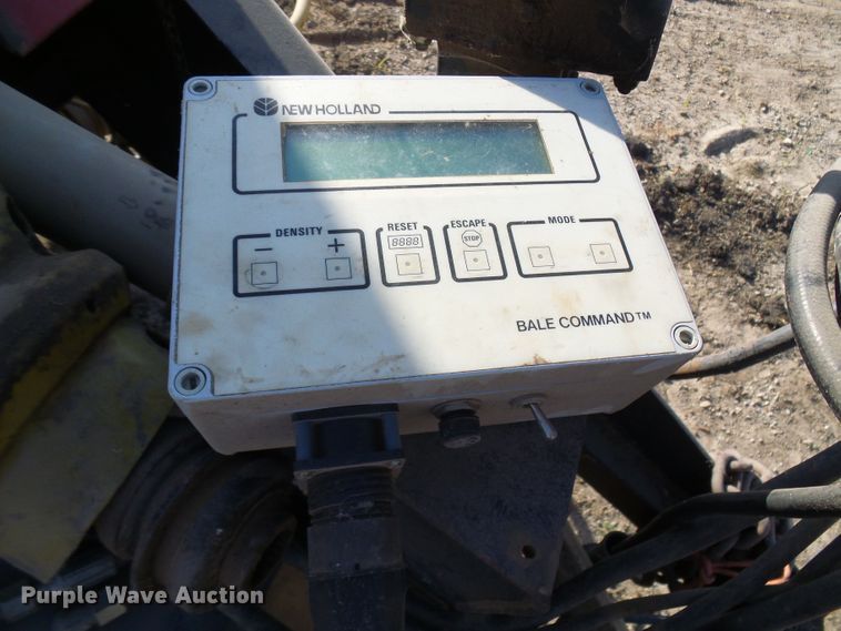 image for item DC2933 1998 New Holland 590  large square baler